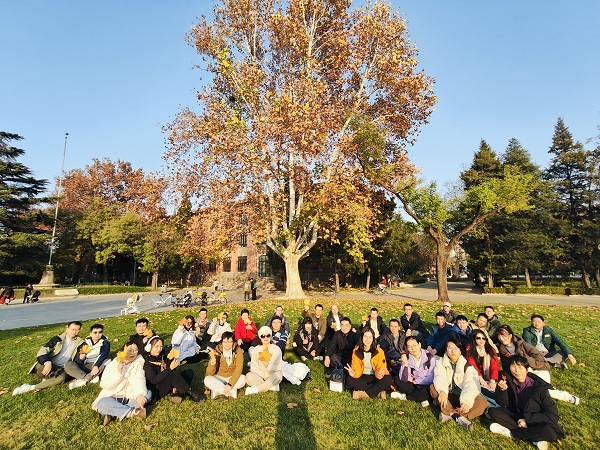 1733190160776293.jpg 清华合照 (2).jpg